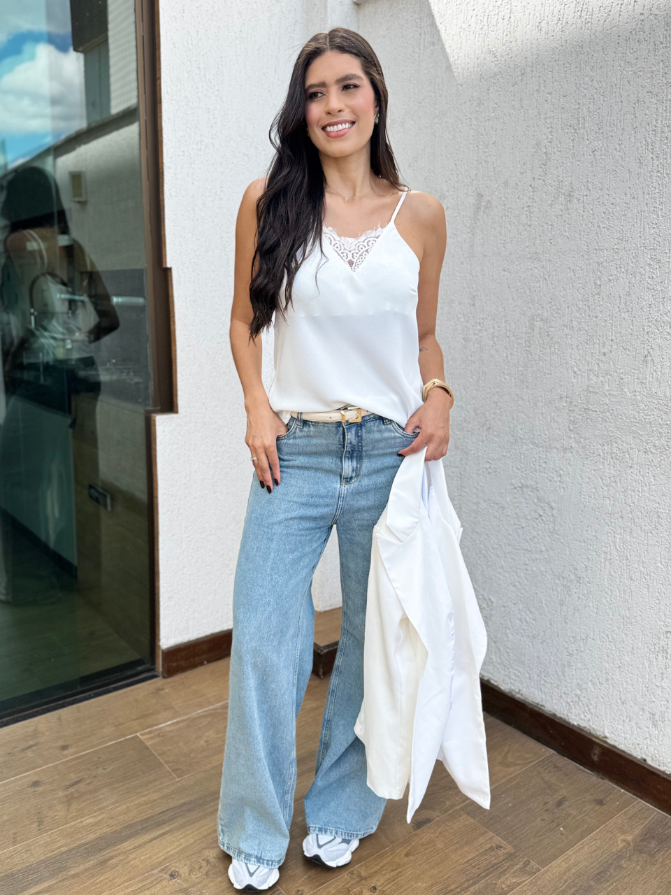 Blusa Sandy de Cetim Com Renda