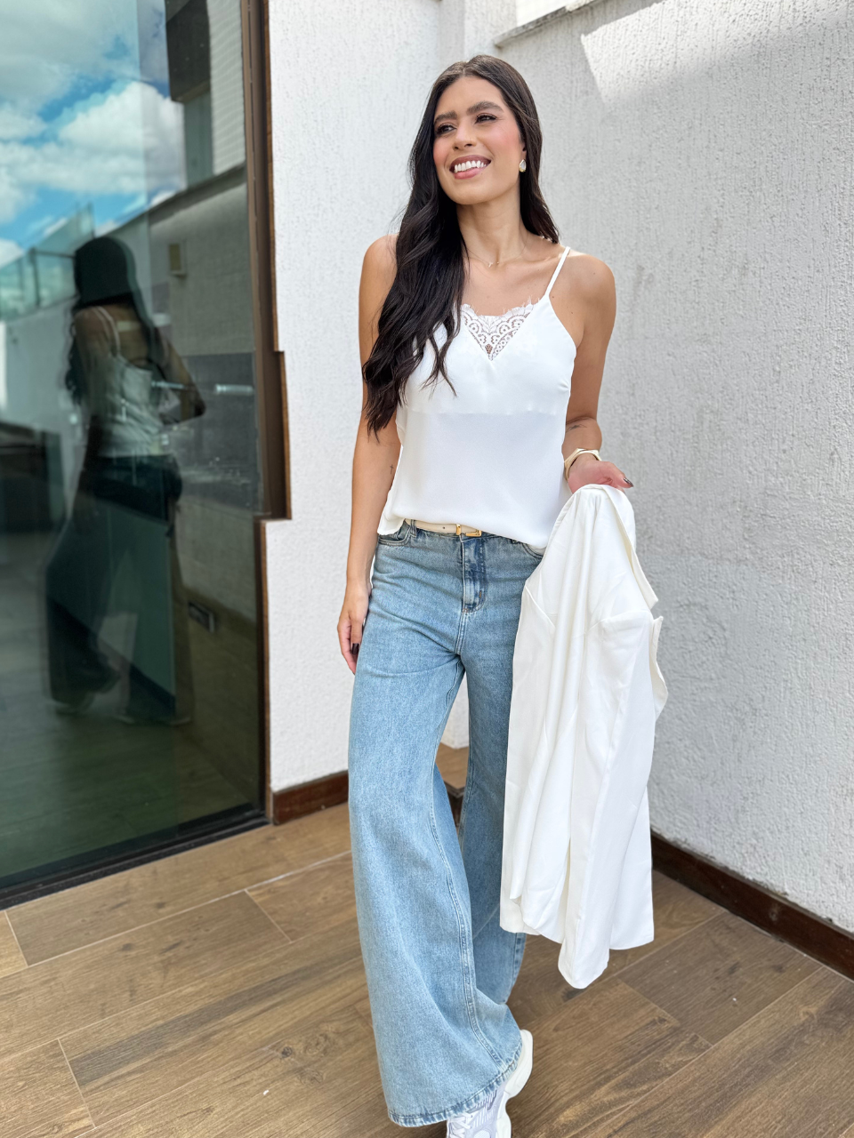 Blusa Sandy de Cetim Com Renda