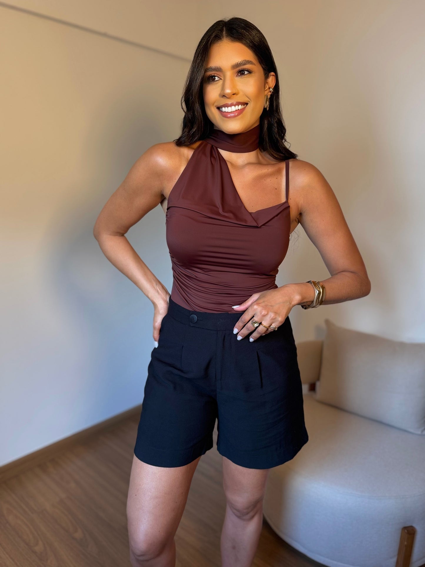 Blusa gola alta Thaciane